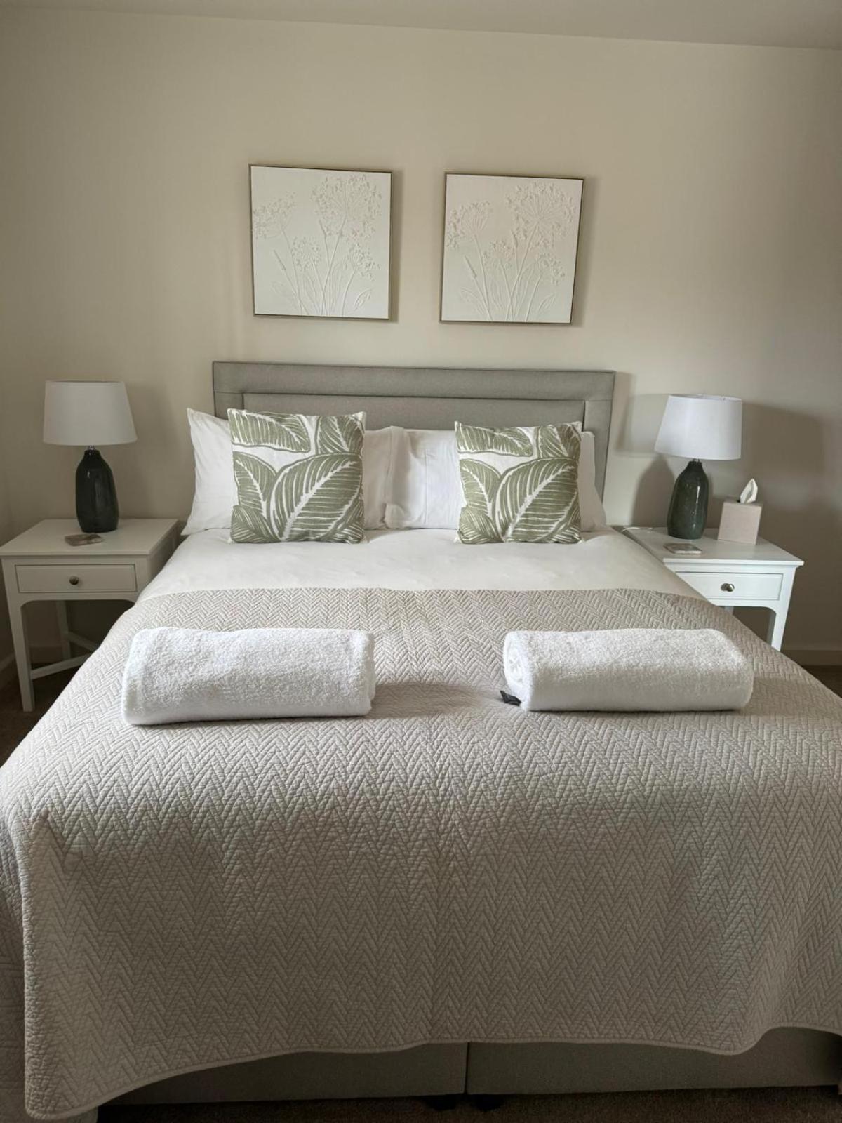 Chew View Luxury Apartment Keynsham Bagian luar foto
