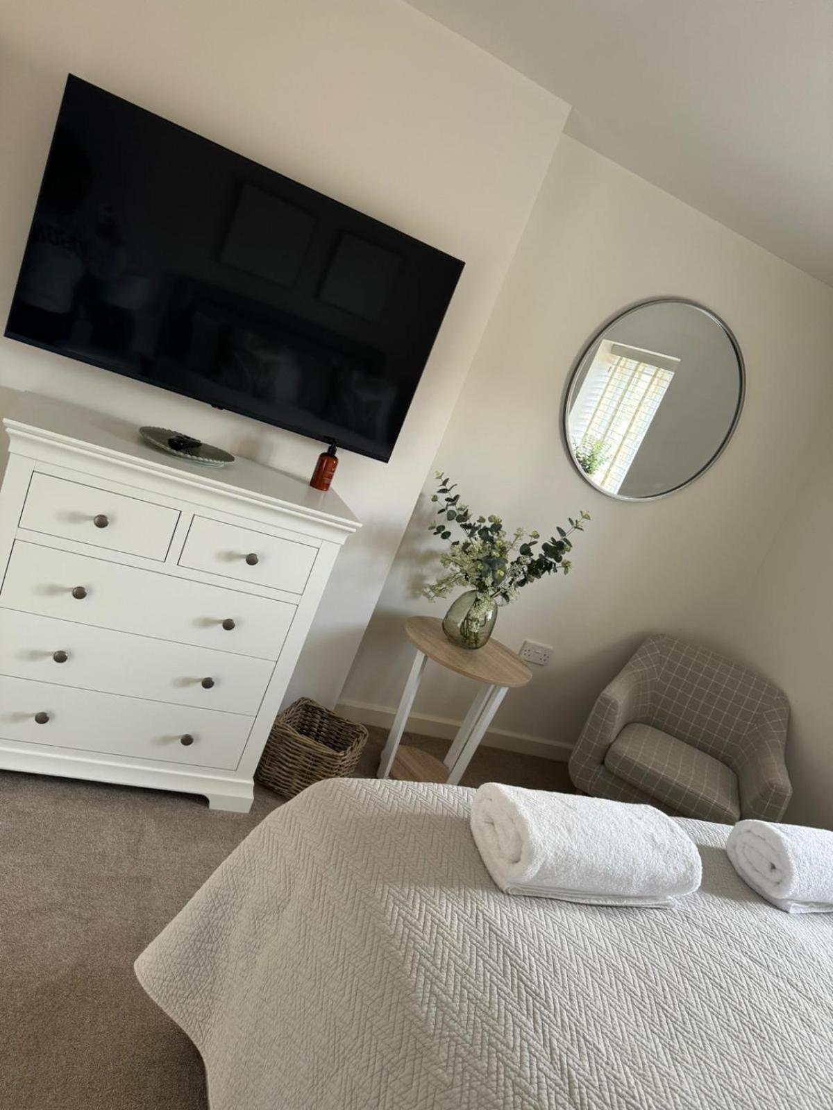 Chew View Luxury Apartment Keynsham Bagian luar foto