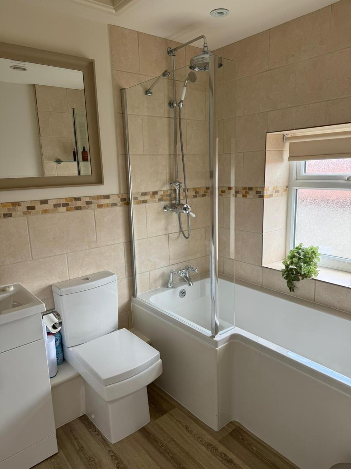 Chew View Luxury Apartment Keynsham Bagian luar foto