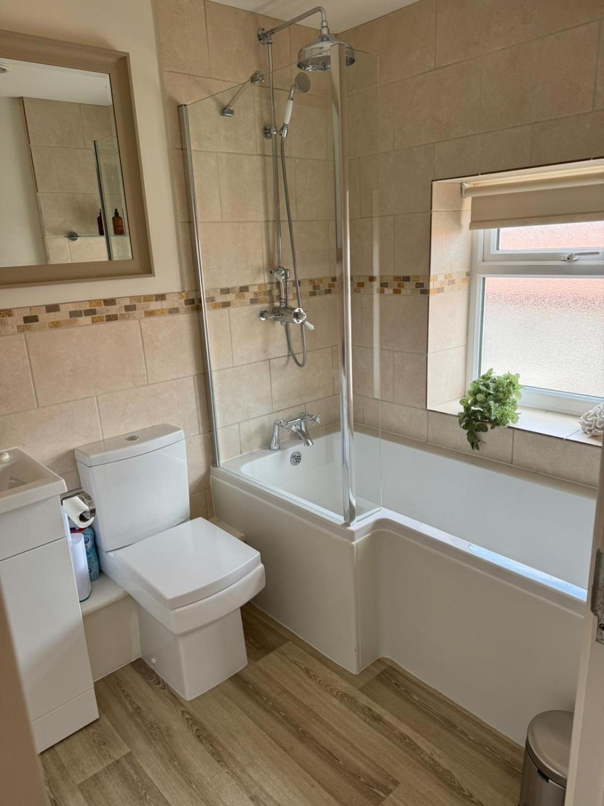 Chew View Luxury Apartment Keynsham Bagian luar foto